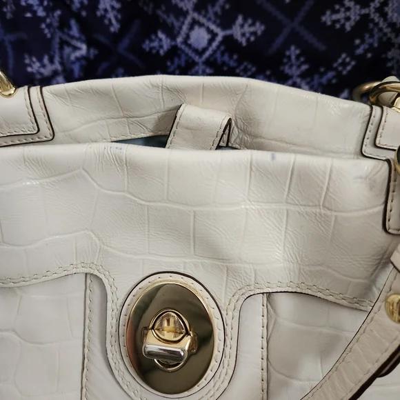 Coach Peyton Leather Handbag Satchel -- Patent in Ivory Cream - Picture 8 of 11